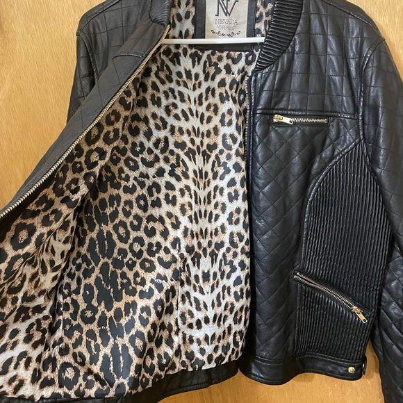 Black faux leather jacket…excellent casual jkt…roll up the sleeves!! - Picture 2 of 6